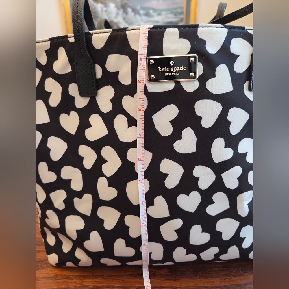 kate spade Black and White Heart-Print Tote - Picture 4 of 10